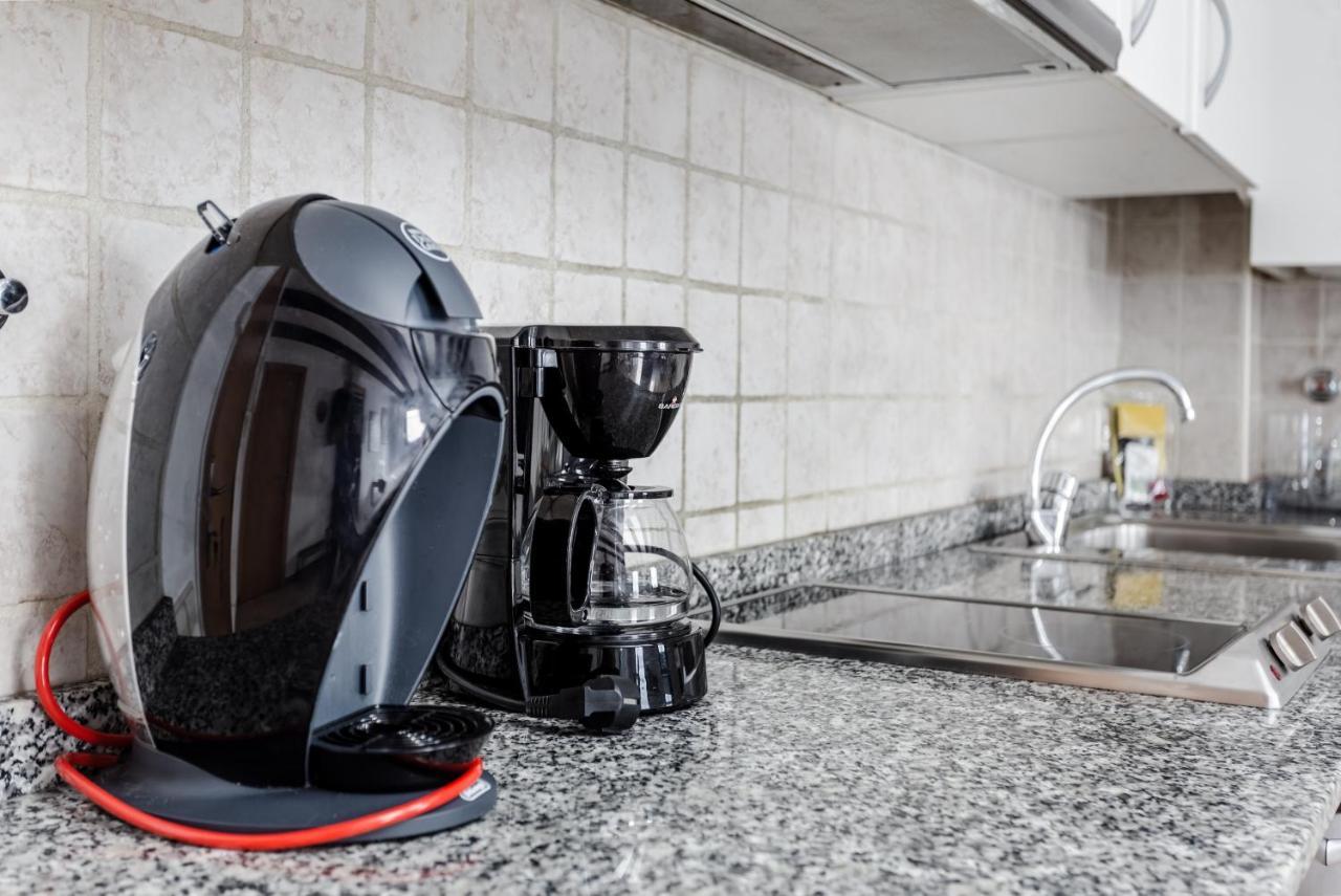 Lodging Apartments Liceu 11 Барселона Екстериор снимка