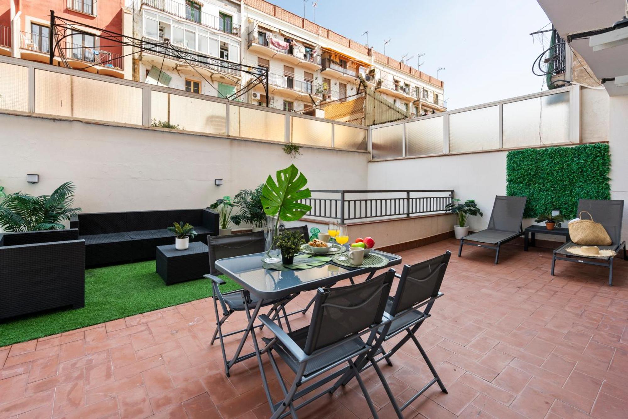 Lodging Apartments Liceu 11 Барселона Екстериор снимка