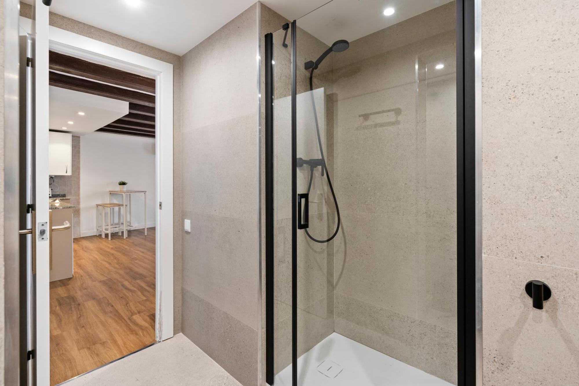 Lodging Apartments Liceu 11 Барселона Екстериор снимка