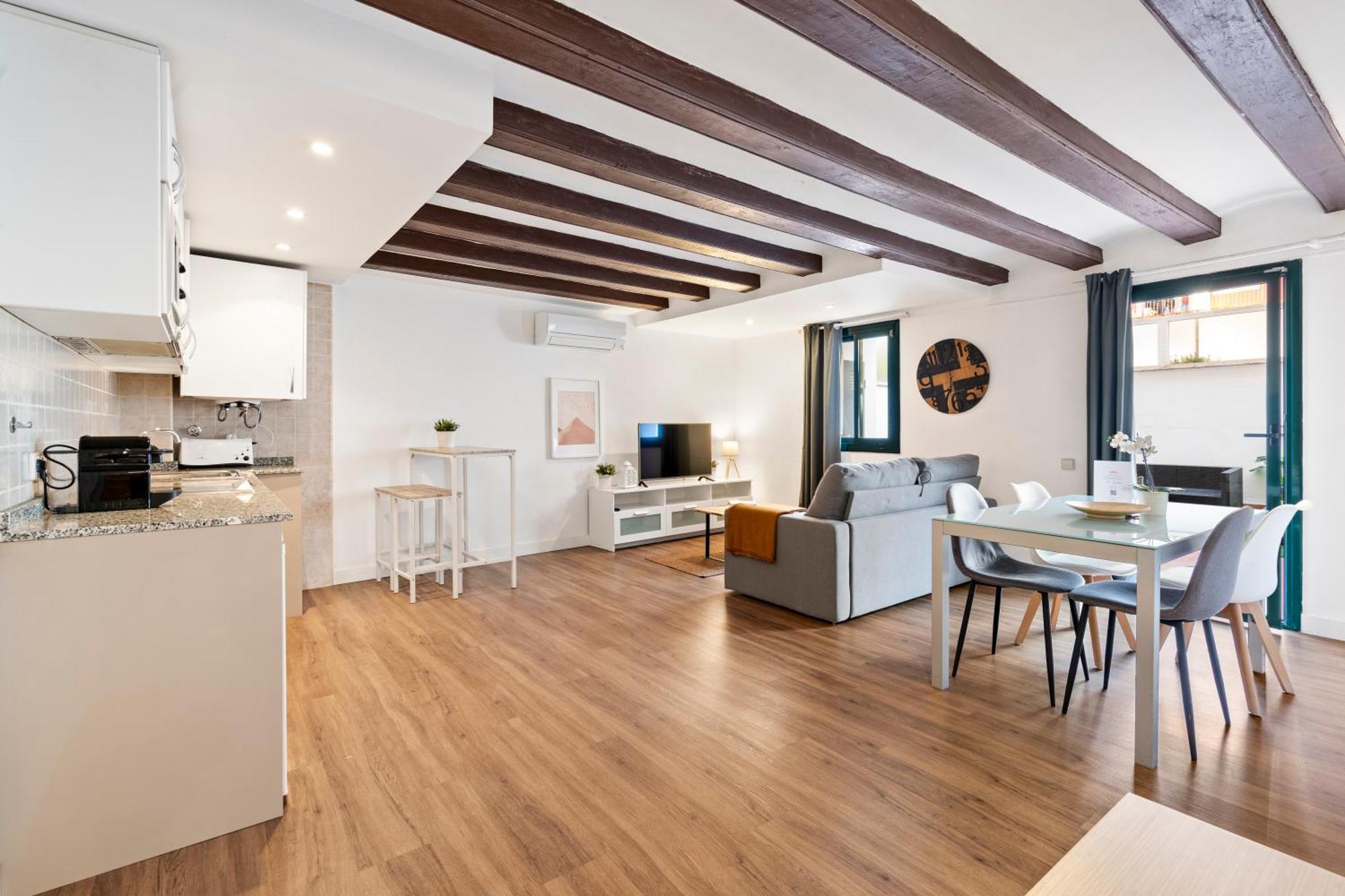 Lodging Apartments Liceu 11 Барселона Екстериор снимка