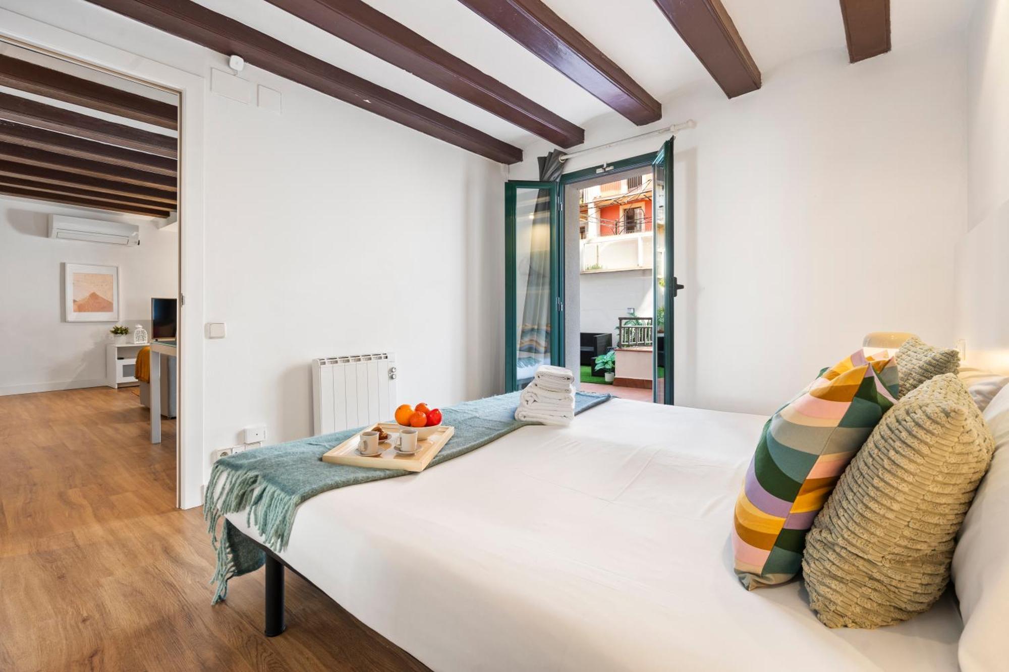 Lodging Apartments Liceu 11 Барселона Екстериор снимка